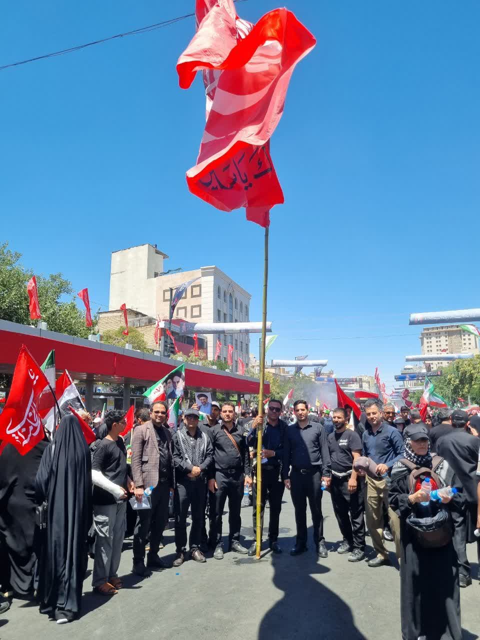 حضور دکتر مصطفائی رئیس مجتمع آموزش عالی تربت‌جام در مراسم تشییع و وداع با پیکر مطهر رهبر شهید انقلاب